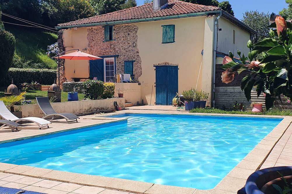 6 Pers house in the Basque Country, near Bayonne in Hasparren, Bayonne region