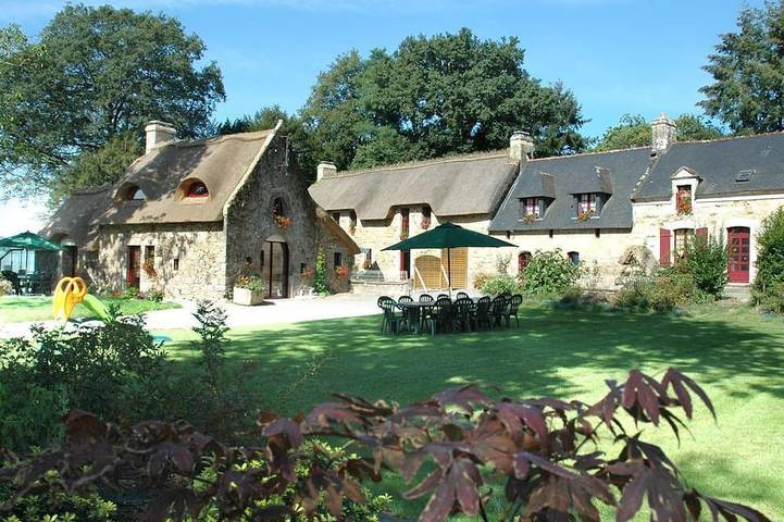 Location de vacances pour 50 personnes à Baud (mesure)