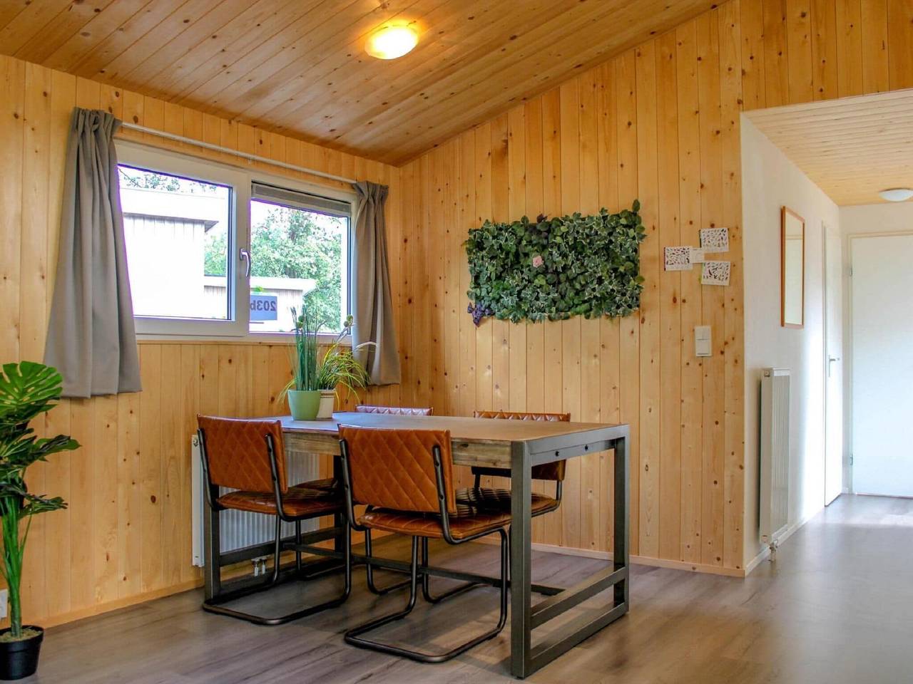 Chique Chalet in Hoenderloo in Veluwe