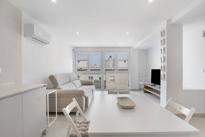 Apartamento de vacaciones para 7 personas, con balcón - 1