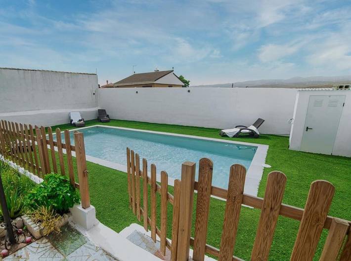 Casa rural para 13 personas, con piscina además de jardín y vistas en El Padul - 4