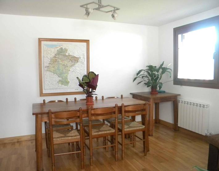 Ganze Wohnung, Ferienwohnung 'Ultzama' mit Bergblick und Balkon in Ultzama, Spanische Pyrenäen