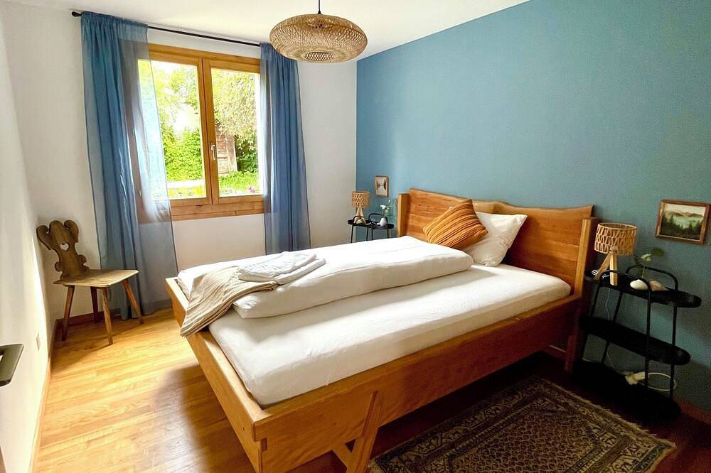 Casa Fortuna | Ganzes 3-stöckiges Berghaus mit eigenem Garten & Panorama Blick in Churwalden, Plessur Alpen