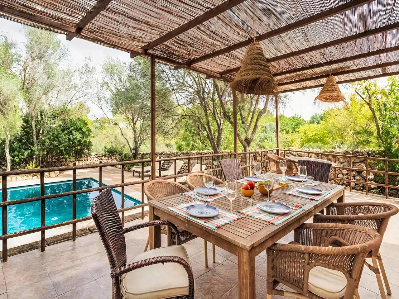 Villa in Santa María with Private Saltwater Pool in Rio Bananal, Espírito Santo