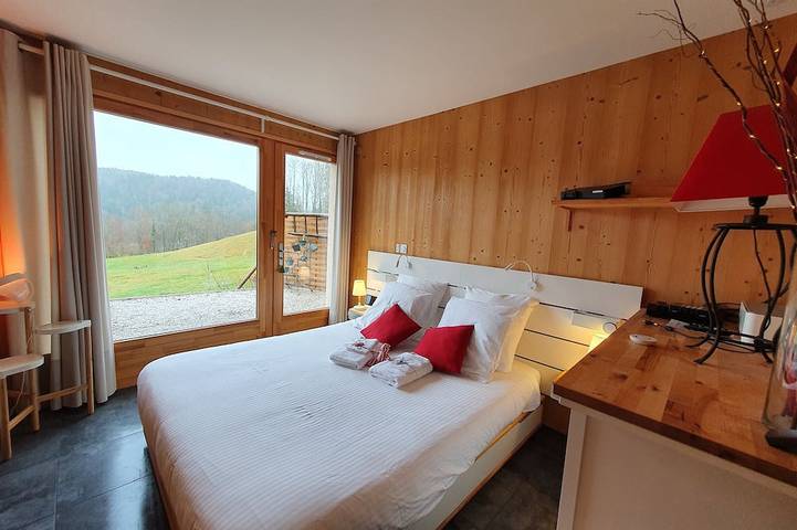 Gîte pour 4 personnes, avec jardin et sauna à Chaux-des-Crotenay - 2