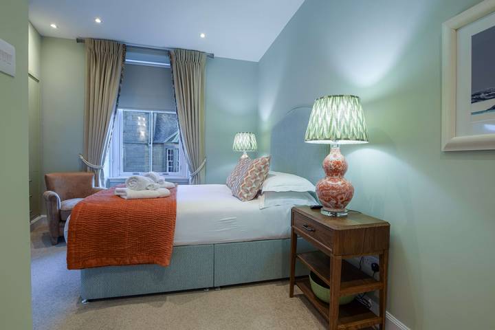 Entire apartment, 20 Golf Place, St Andrews in St Andrews, Fife region