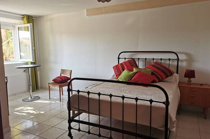 Holiday apartment for 8 people, with garden - 1