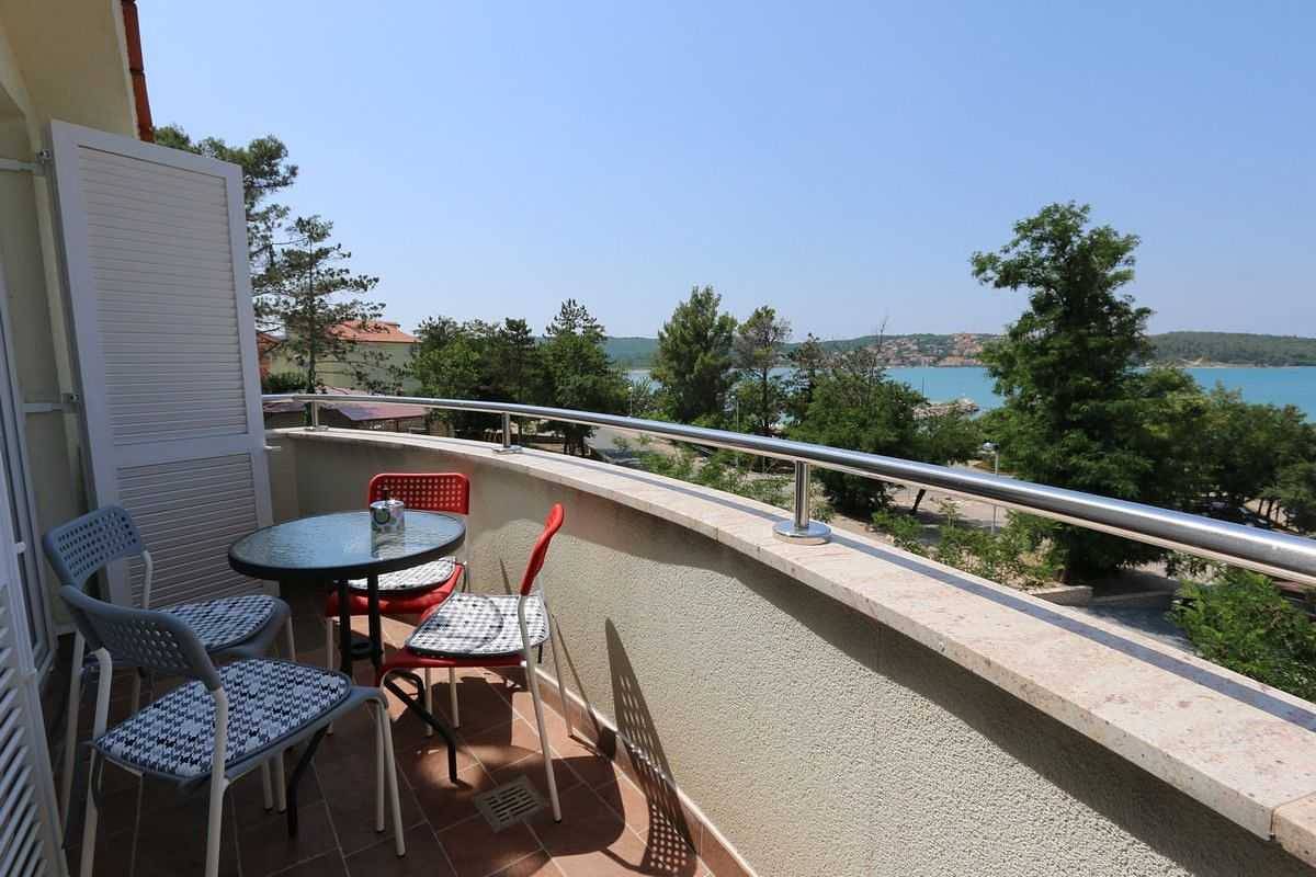 Ganze Wohnung, Ferienwohnung Sucic Iva i Tea (86111-A4) in Soline, Krk