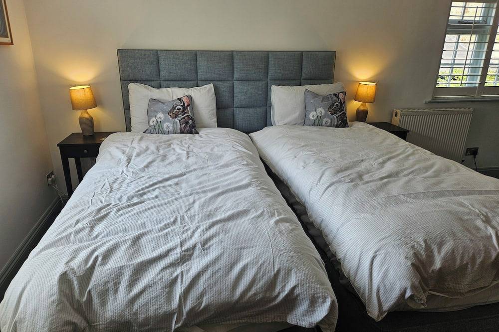 Set in the heart of Lyme Regis in the conservation area of the old town in Lyme Regis, Dorset