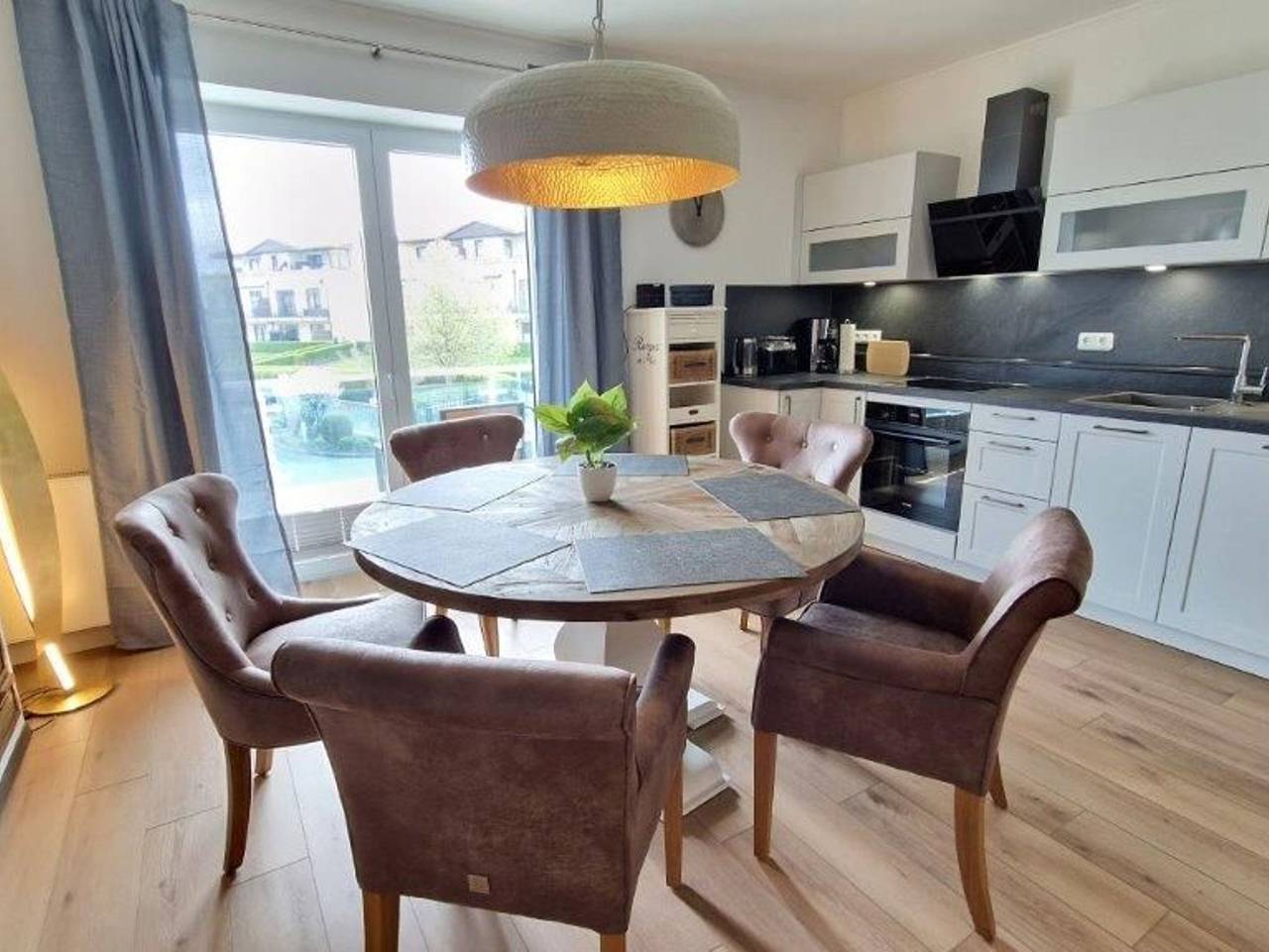 Ganze Ferienwohnung, Appartementanlage Residenz  Am Yachthafen - (234) 3- Raum Appartement-Cubanzestraße-Seeblick in Kühlungsborn, Mecklenburgische Ostseeküste