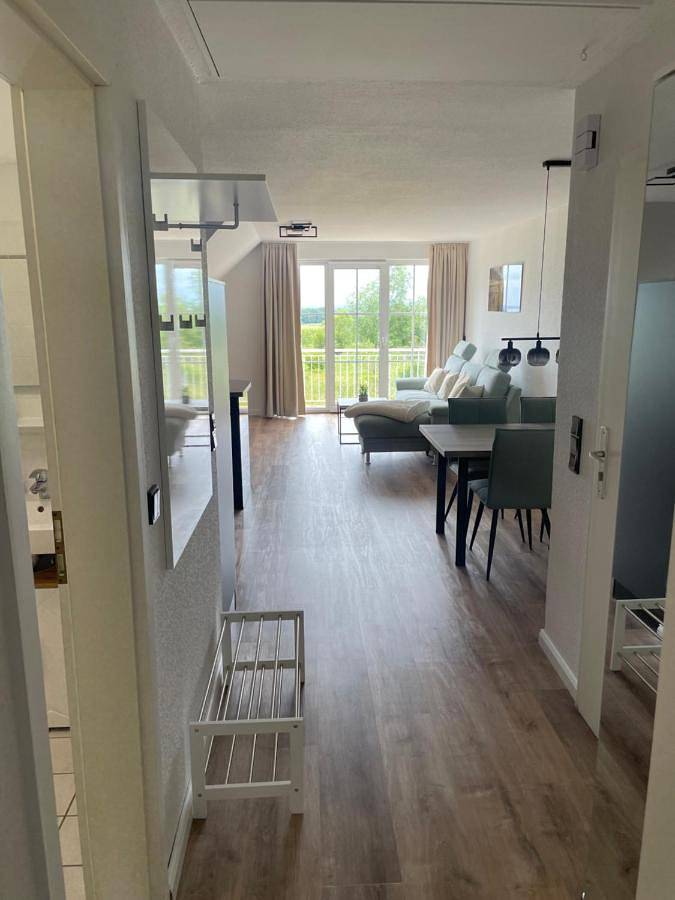 Ferienwohnung für 4 Personen, mit Seeblick und Terrasse sowie Ausblick in Sagard - 3