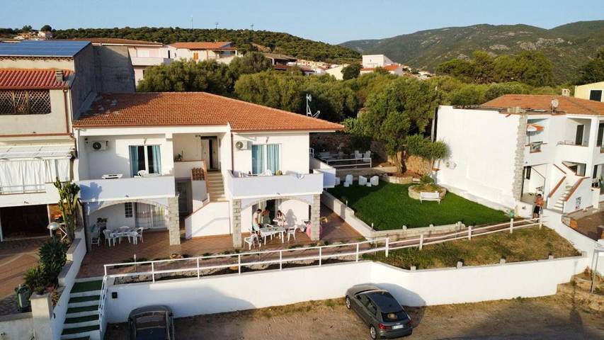 Maison d’hôte pour 2 personnes, avec piscine ainsi que vue et jardin, adapté aux familles