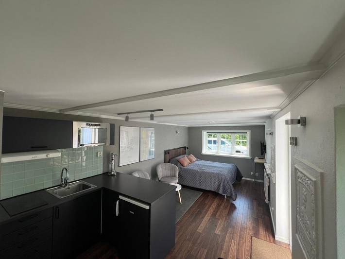 Ferienwohnung für 2 Personen, mit Terrasse und Garten sowie Seeblick und Ausblick in Kalmar - 4