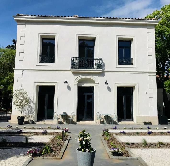 Maison d’hôte pour 7 personnes, avec Terrasse et Jardin ainsi que Piscine et Vue à Frontignan