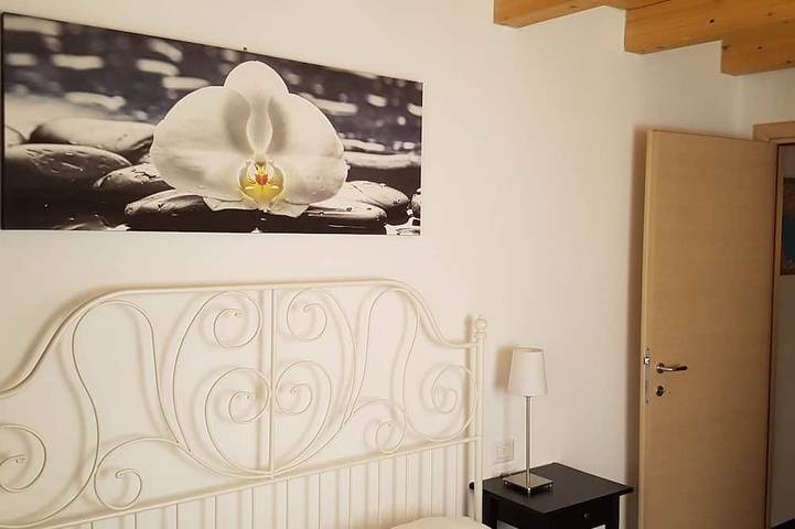 Ganze Wohnung, August Angebot Apartment a. 50 mt. vom sehr schönen strand in Cassone di Malcesine, Malcesine