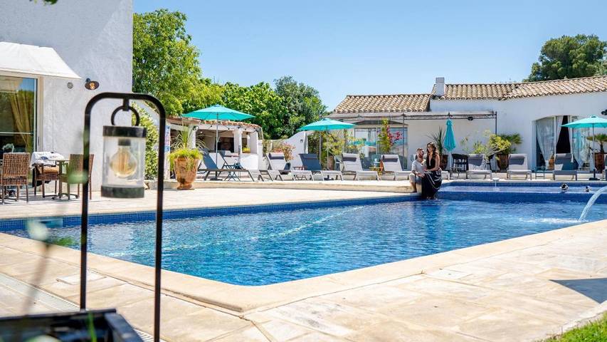 Hôtel pour 2 personnes, avec jardin et piscine
