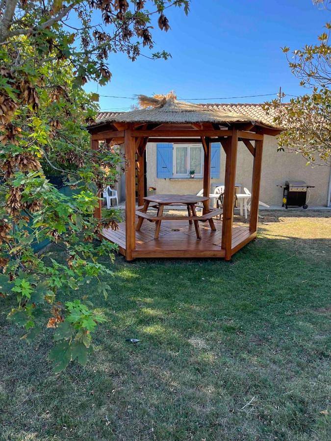 Gîte pour 5 personnes, avec terrasse et jardin à Villate