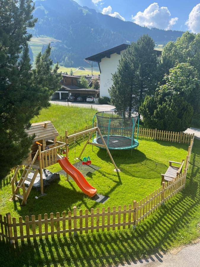 BnB für 4 Personen, mit Garten und Ausblick sowie Balkon im Brixental - 3
