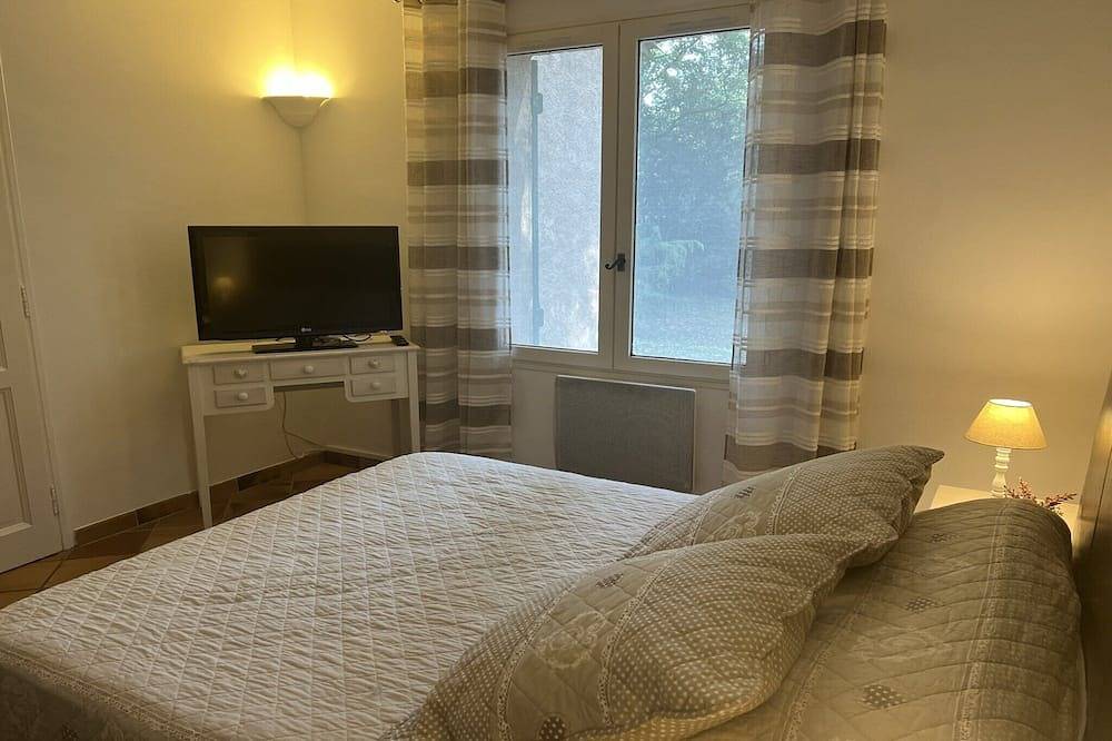 Family House in Provence with Pool and Garden in Draguignan, Draguignan region