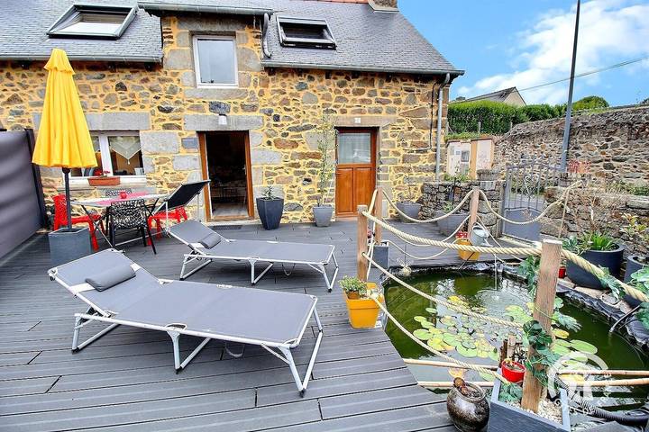 Gîte pour 4 personnes, avec Terrasse ainsi que Jardin et Vue à Trégueux