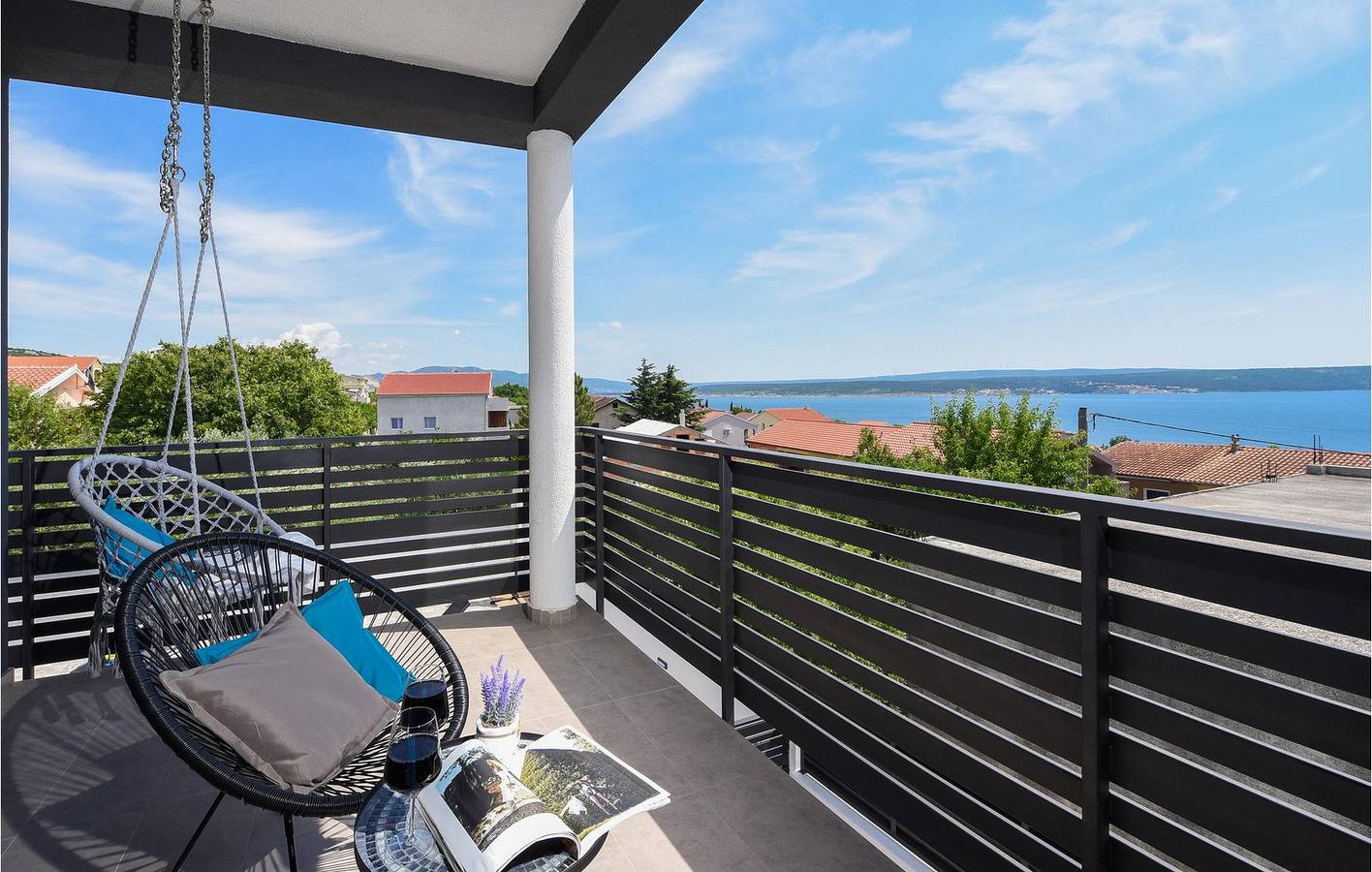 Ferienhaus für 8 Personen mit Terrasse in Maslenica, Zadar