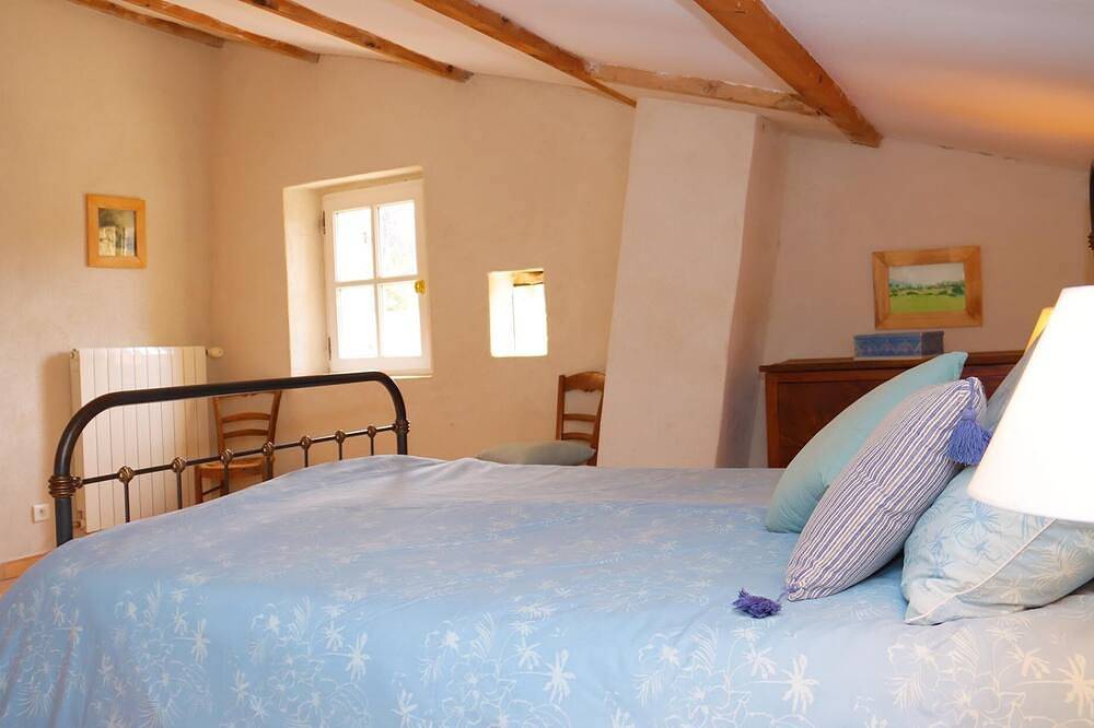 Großes Ferienhaus mit Pool im wunderschönen provenzalischen Mas, 2 km vom Dorf Banon entfernt in Banon, Forcalquier und Umgebung