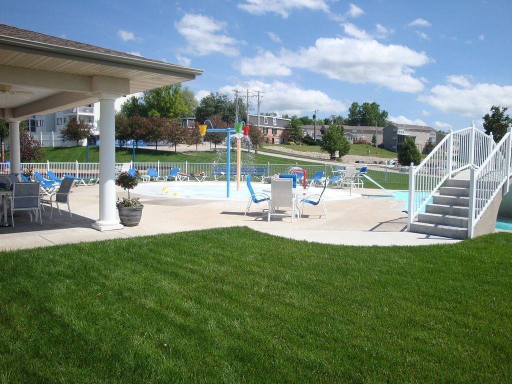 Ganze Wohnung, Lands End Condo 3Bd/3Bath End Unit with Amazing Main Channel View, Newly Updated in Osage Beach, Lake of the Ozarks