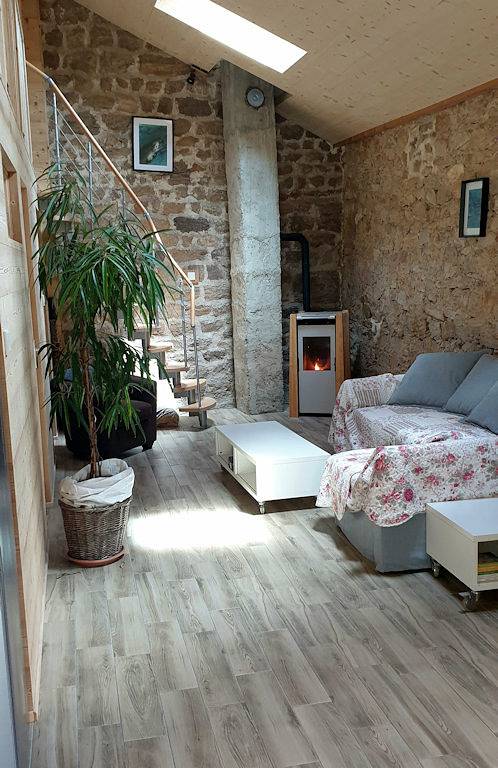 Gîte pour 4 personnes, avec jardin et terrasse, animaux acceptés en Ardèche - 2