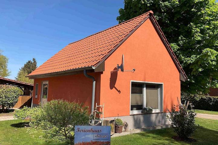 Ferienhaus für 2 Personen, mit Garten in Klink