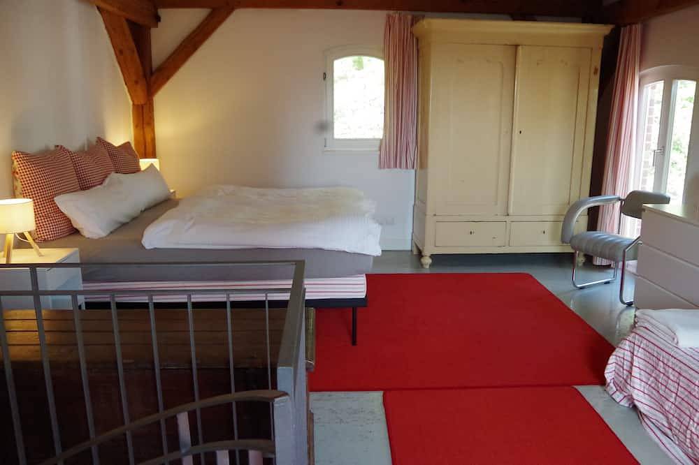 Ganze Wohnung, Seglerwohnung - Maisonette auf zwei Etagen mit Blick auf Ostsee und Rügen in Barhöft, Klausdorf