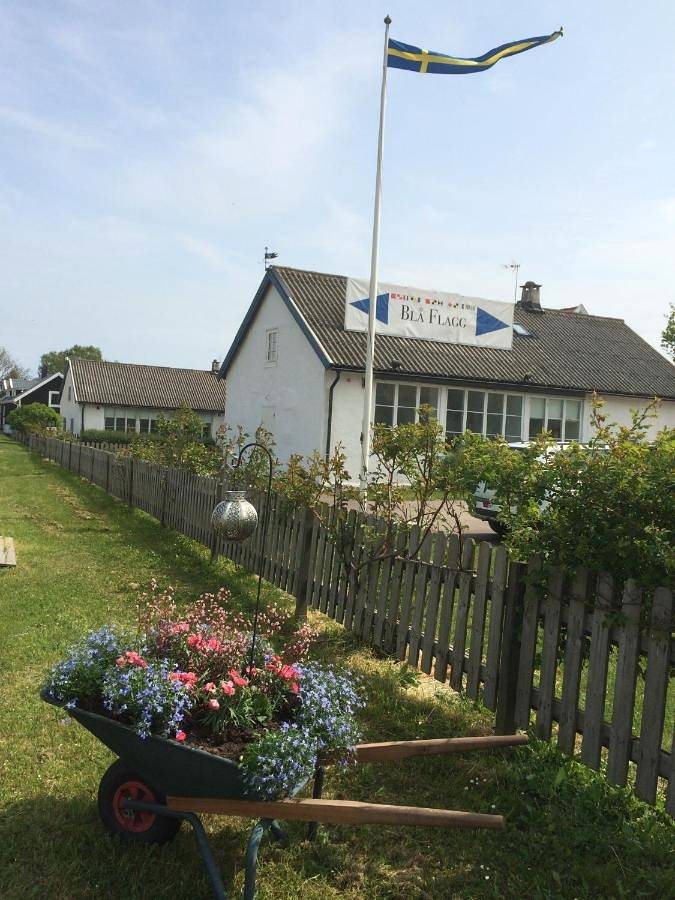Ferienwohnung für 6 Personen, mit Terrasse und Garten in Köpingsvik