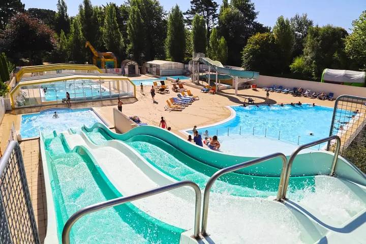 Chalet pour 2 personnes, avec terrasse ainsi que vue et piscine dans le Finistère - 4