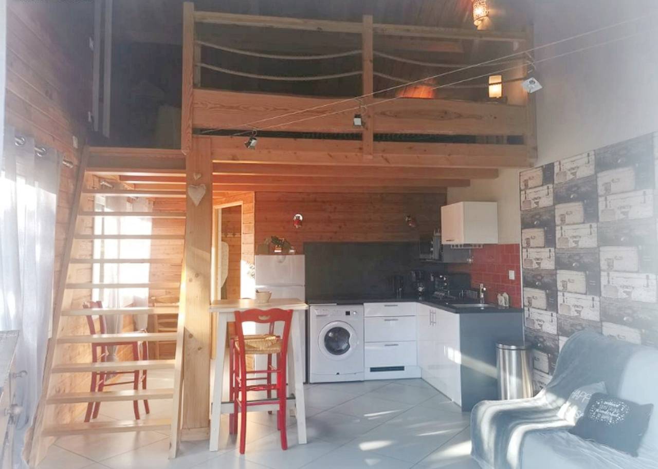 Charmantes Haus mit Bergblick nahe Yssingeaux in Yssingeaux, Zentralmassiv