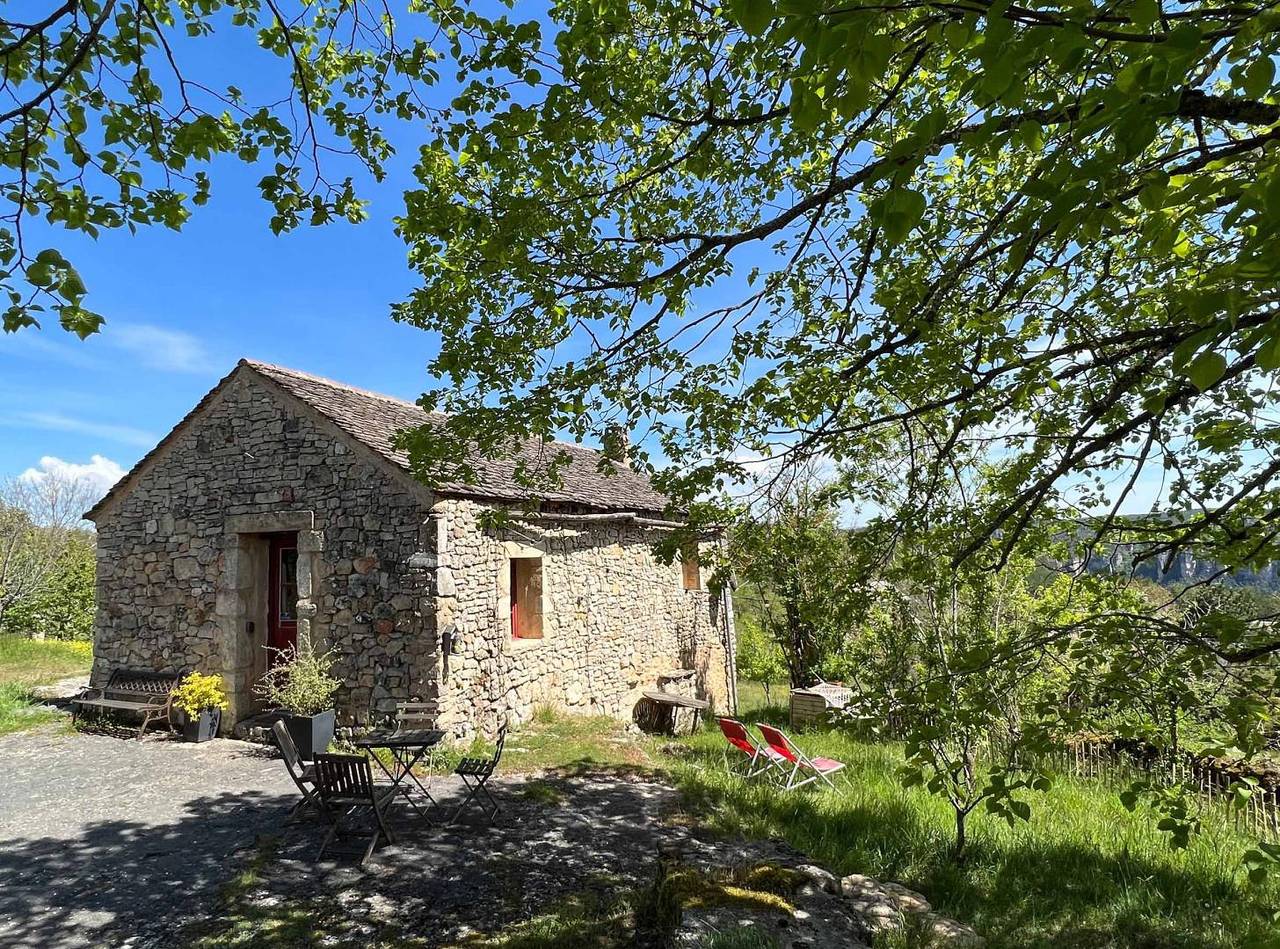 Les Balcons de la Jonte 2/4 personnes in Saint-Pierre-des-Tripiers, Parc national des Cévennes