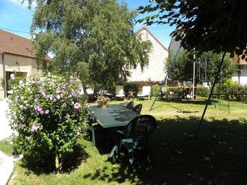 Gîte pour 5 personnes, avec jardin à Corgoloin