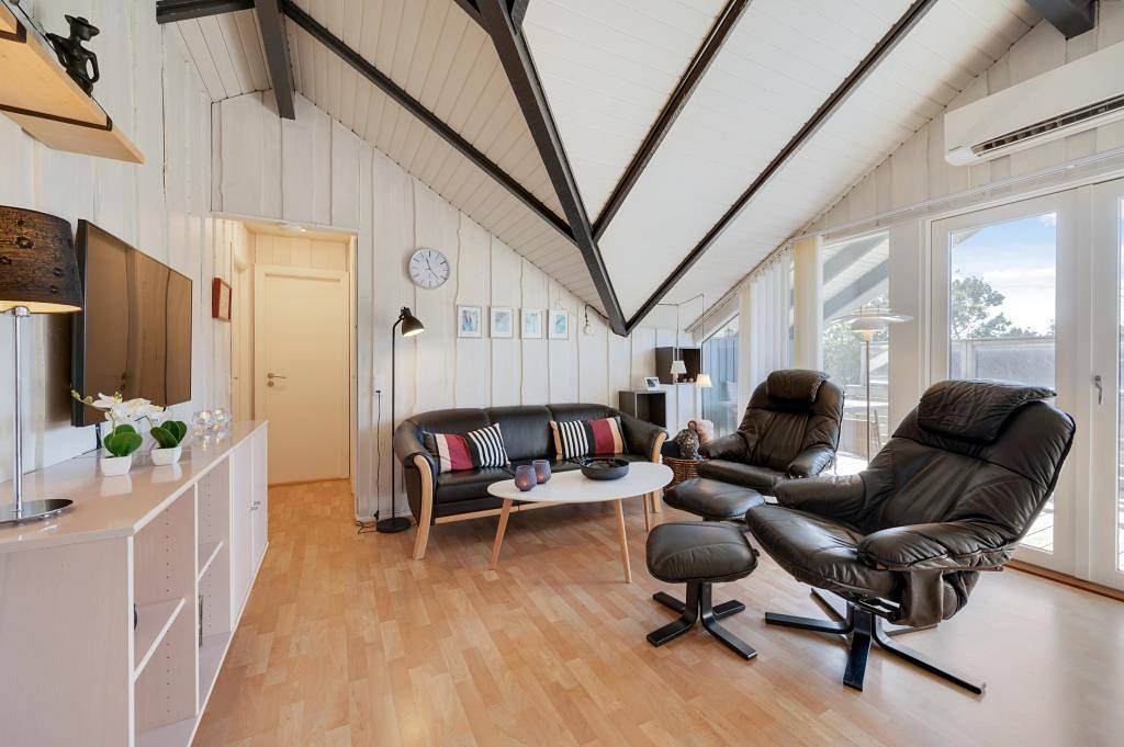 Hold familieferien i dejligt feriehus til 5 personer tæt ved Lyngvig Fyr in Nørre Lyngvig, Hvide Sande