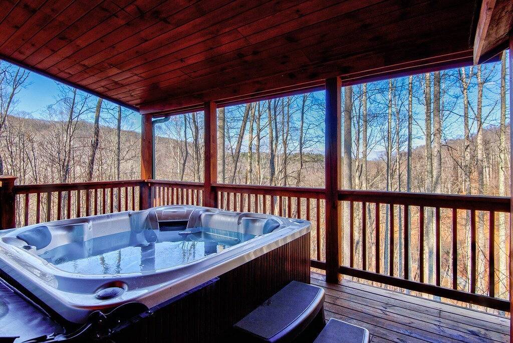 Falling Waters - Whirlpool, tierfreundlich, 5 Minuten vom Mast General Store! in Blue Ridge Parkway, Watauga County