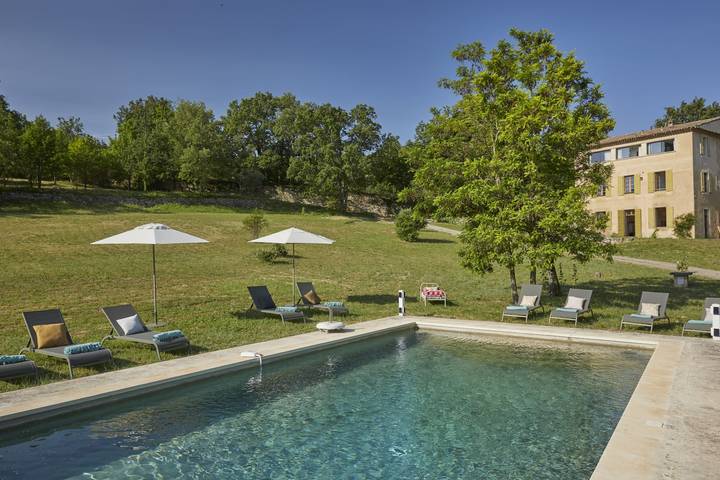 Villa pour 10 personnes, avec Terrasse ainsi que Jardin et Piscine à Apt