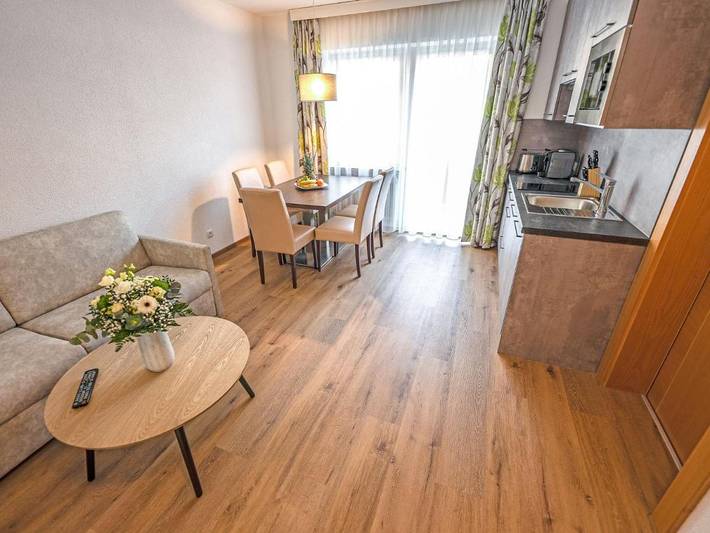 Ferienwohnung für 3 Personen, mit Balkon und Garten in Tösens - 2