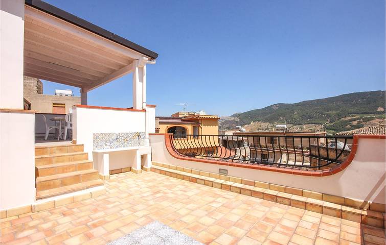 Apartamento de 100m2 con terraza, aire acondicionado y cocina en Sambuca, Sicilia in Sambuca di Sicilia, Provincia de Agrigento