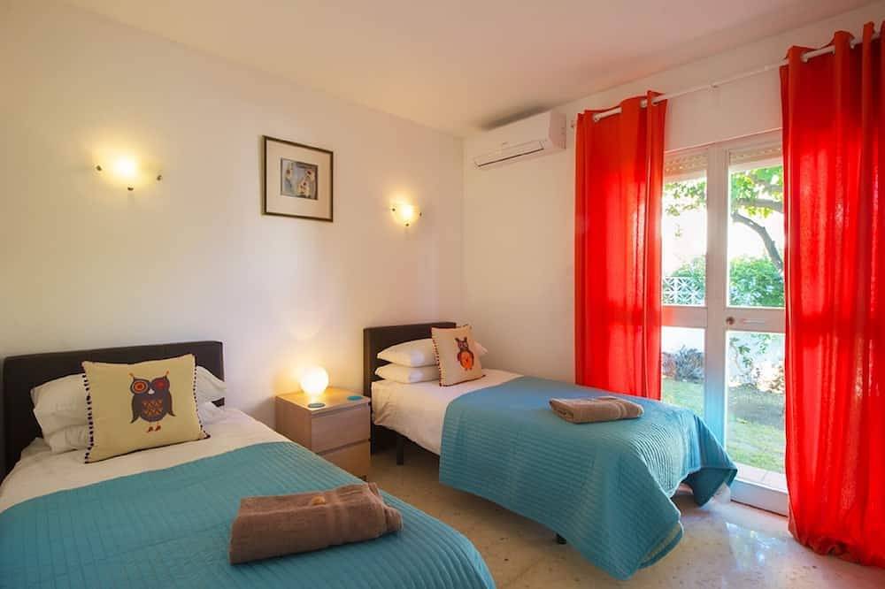 Beachside Villa Linda Vista in San Pedro de Alcántara, Marbella