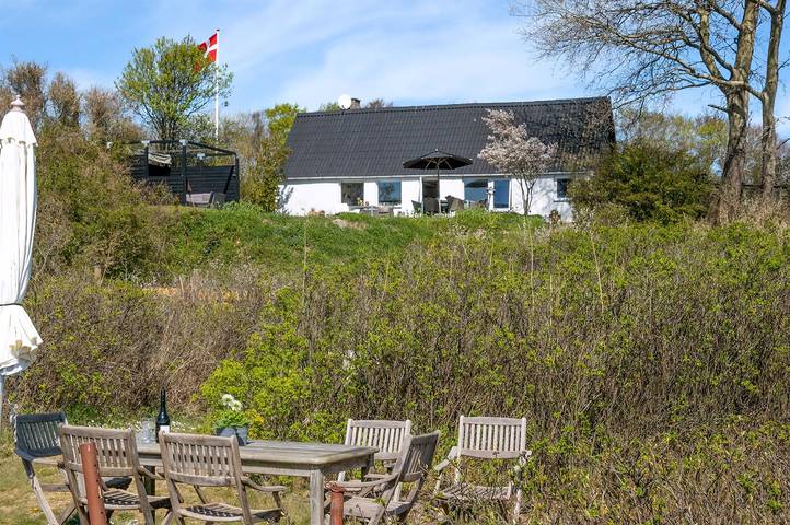 Amazing home in Sønder Stenderup w/ 2 Bedrooms in Kleiner Belt