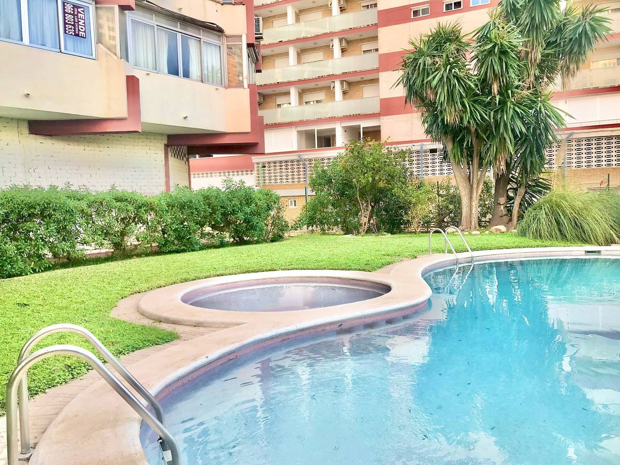 Entire apartment, Apartment in Benidorm with pool - 4 guests in Benidorm, Costa Blanca