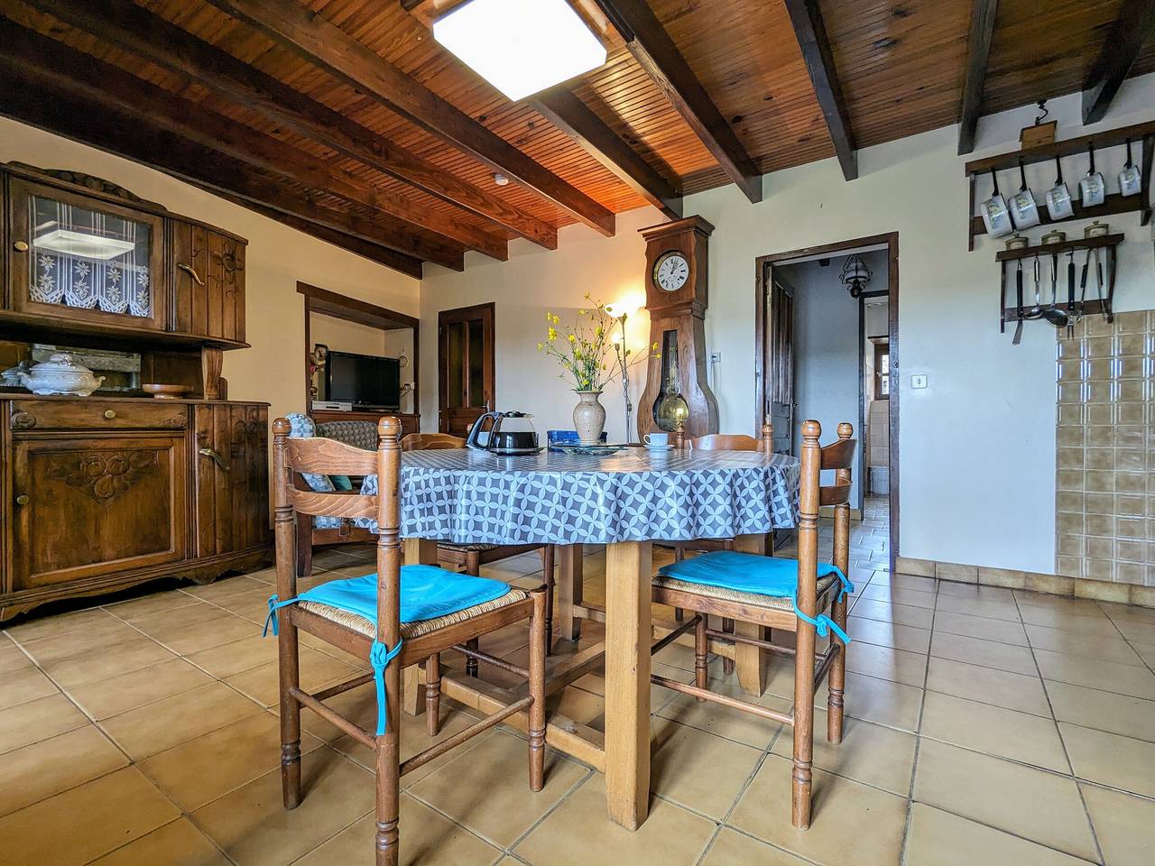 Casa rural en el corazón del pueblo medieval de Saint-Ilpize in Saint-Ilpize, Alto Loira