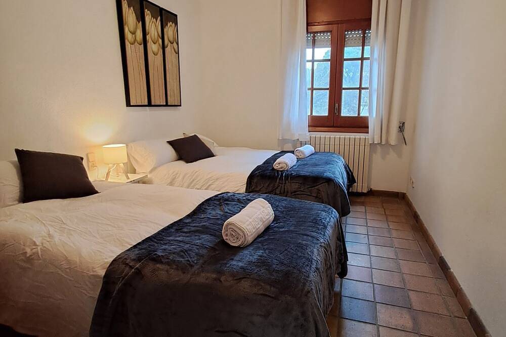 Beautiful house with pool at the foot of Montseny Pet Friendly Golf Pàdel in Gualba, Barcelona Provinz