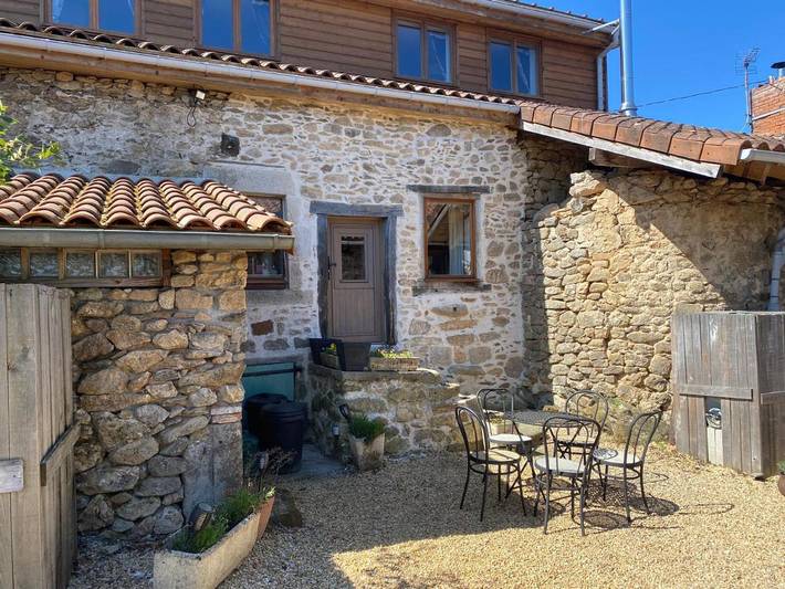 Location de vacances pour 5 personnes, avec vue et terrasse à Saint-Mathieu - 2