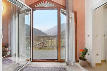 Casa Vacanza per 9 Persone in Grosio, Gruppo Sobretta-Gavia, Foto 1