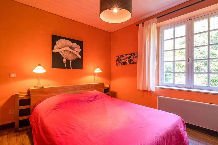 Location de vacances pour 7 personnes, avec terrasse ainsi que jardin et piscine à Saint-Denis (Aude) - 2