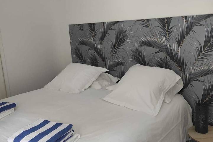 Location de vacances pour 12 personnes, avec jardin ainsi que sauna et jacuzzi à Carignan-de-Bordeaux - 2