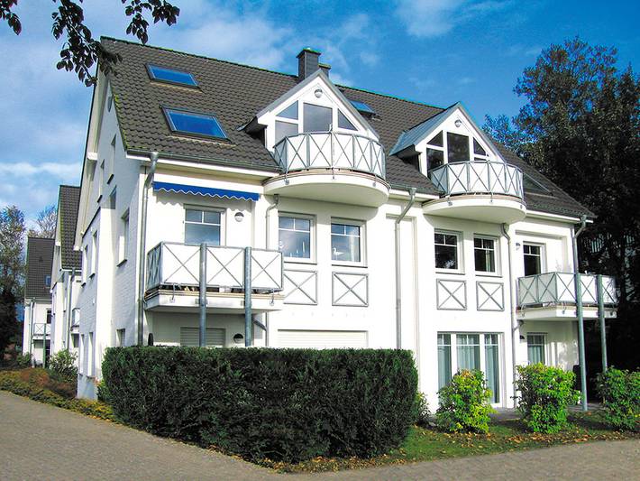 Ferienwohnung für 6 Personen, mit Balkon und Terrasse in Zingst